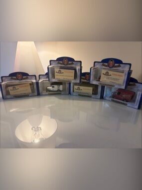 Oxford Diecast Limited Edition Vintage Model Van Collection - Set of 6 NIB